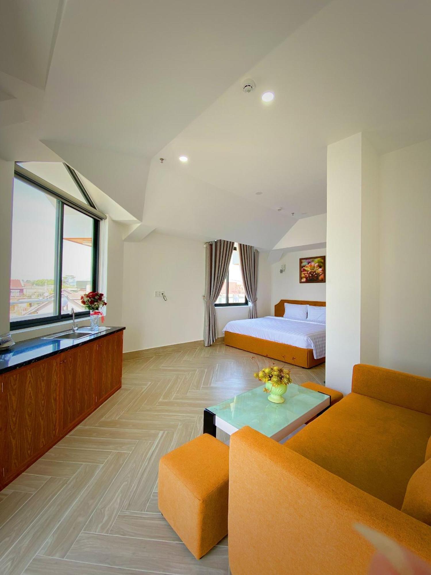 Khach San Anh Sang - Light House Hotel Da Lat Exterior photo
