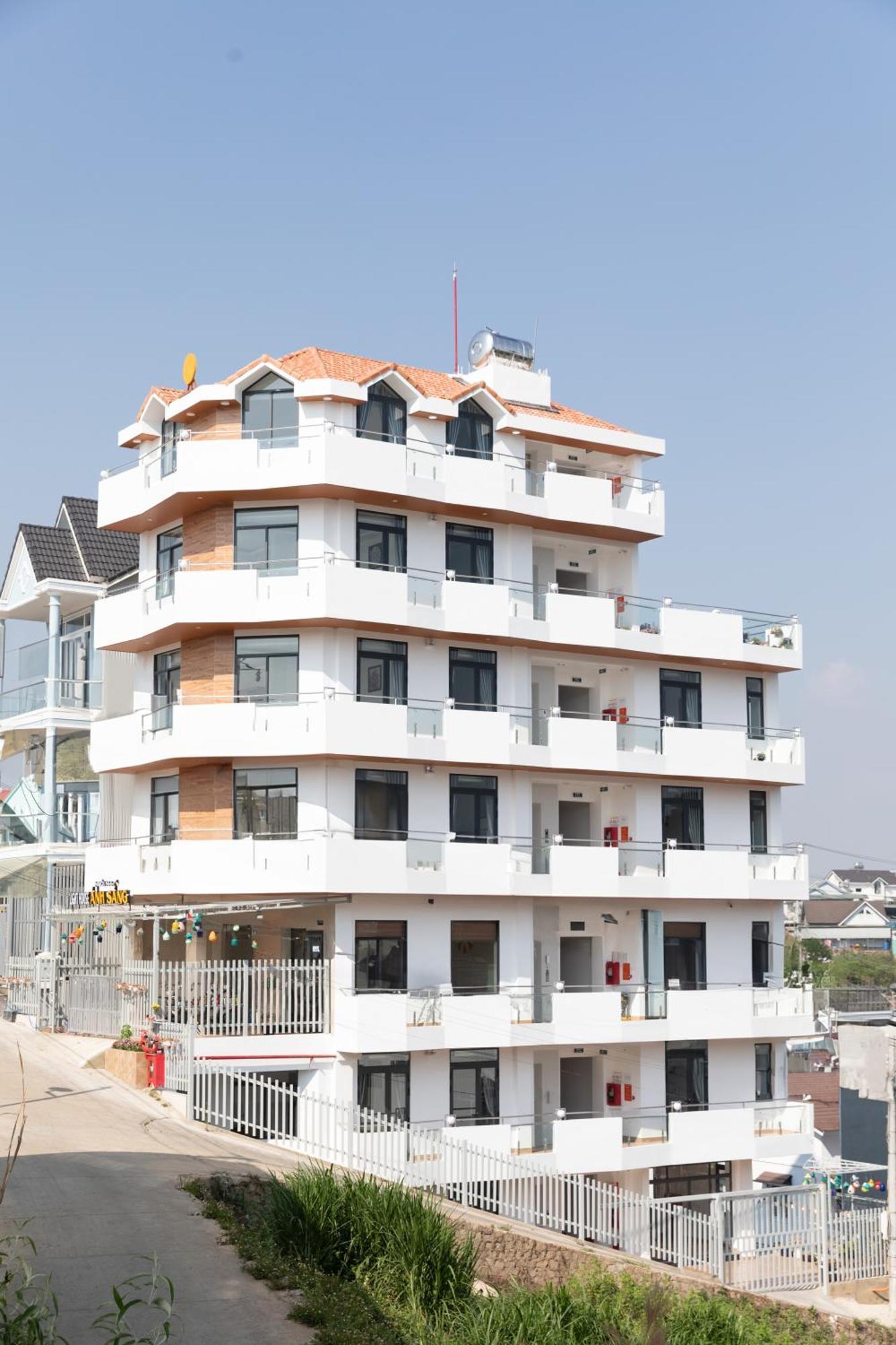 Khach San Anh Sang - Light House Hotel Da Lat Exterior photo