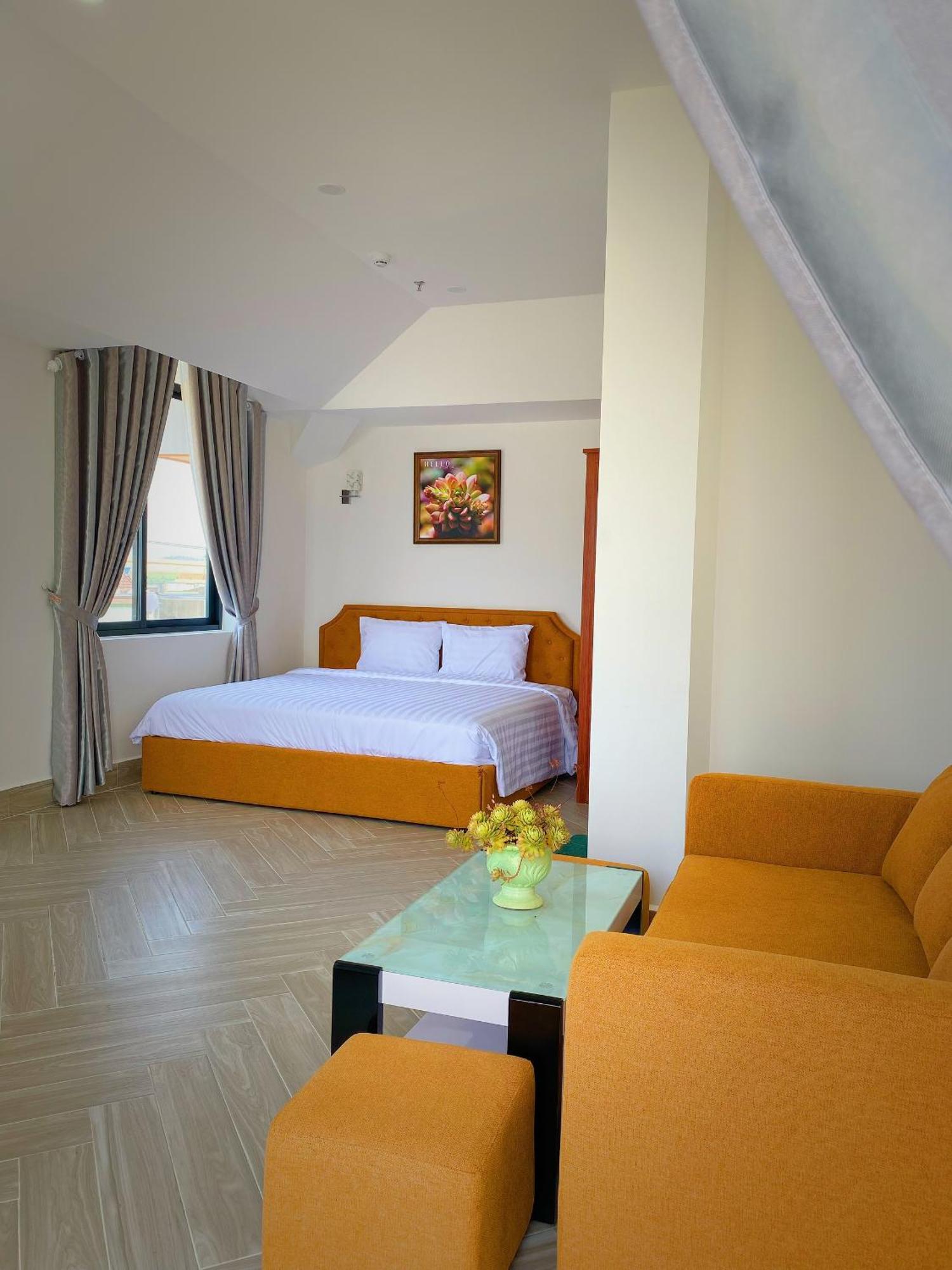 Khach San Anh Sang - Light House Hotel Da Lat Exterior photo
