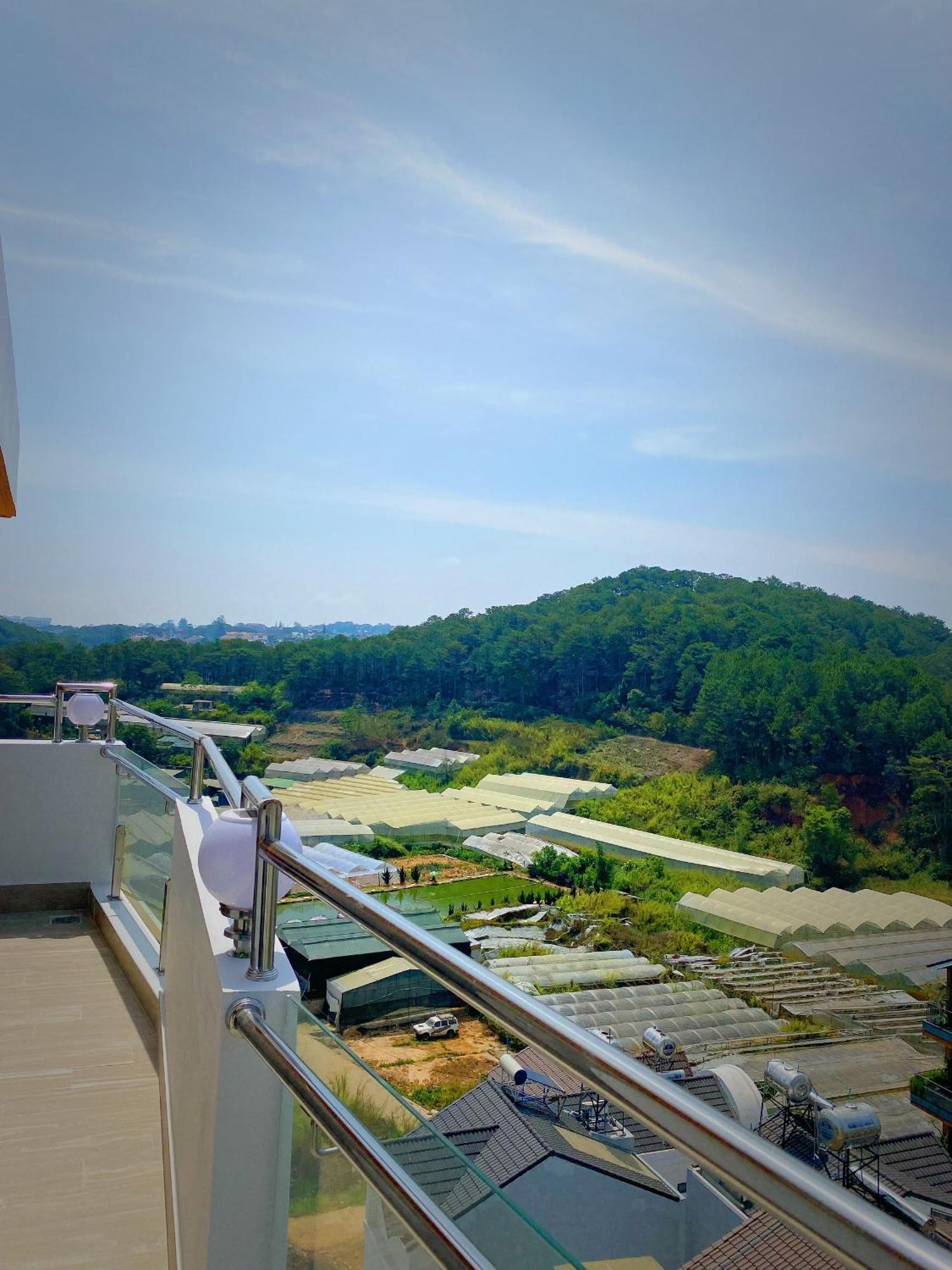 Khach San Anh Sang - Light House Hotel Da Lat Exterior photo
